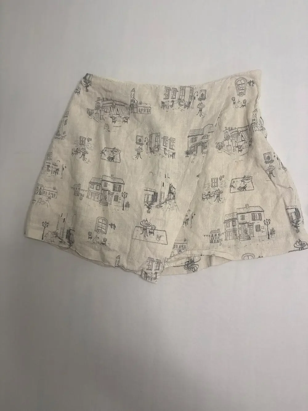 Casual skort giving European vacation